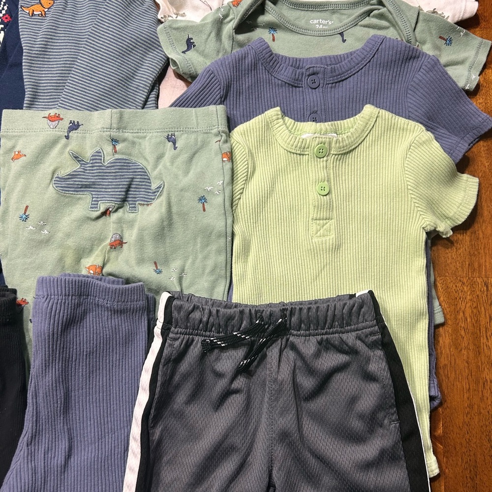 Multiple brand bundle - Picture 2 of 3